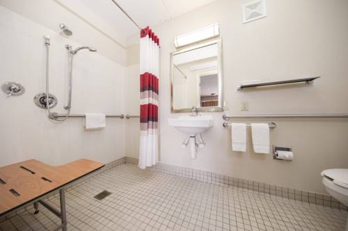 Imagen de la habitación del Hotel Red Roof Inn Cincinnati Northeast - Blue Ash. Foto 12