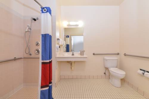 Imagen de la habitación del Hotel Red Roof Inn Clyde. Foto 3