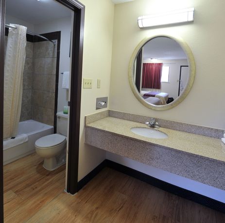 Imagen de los interiores del Hotel Red Roof Inn Columbus - Grove City. Foto 10