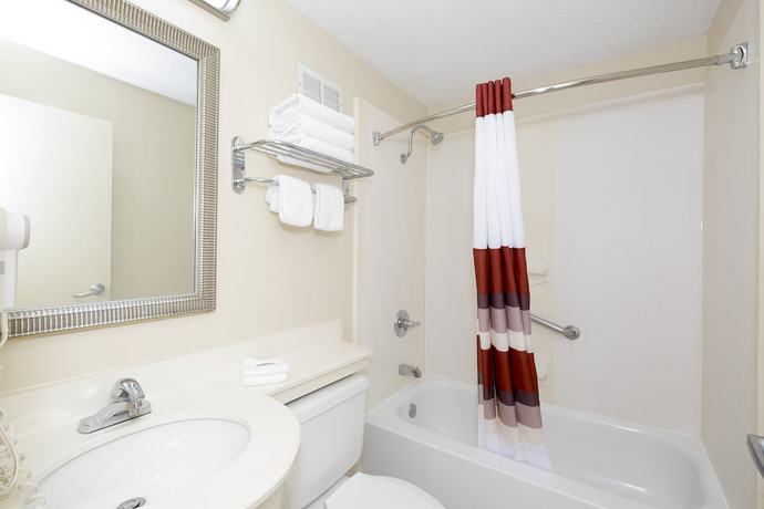Imagen de la habitación del Hotel Red Roof Inn Columbus - Ohio State Fairgrounds. Foto 10