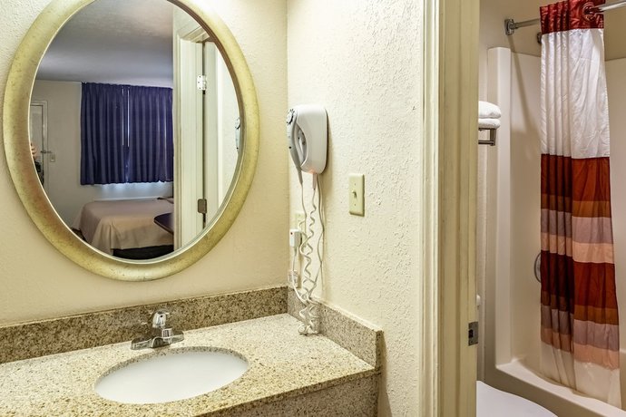 Imagen de la habitación del Hotel Red Roof Inn Columbus - Taylorsville/ Edinburgh. Foto 3