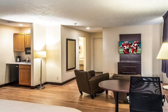 Imagen de la habitación del Hotel Red Roof Inn Columbus - Taylorsville/ Edinburgh. Foto 12