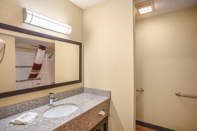 Imagen de la habitación del Hotel Red Roof Inn Des Moines. Foto 5