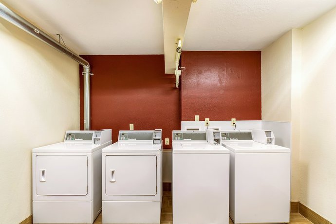 Imagen de los interiores del Hotel Red Roof Inn Detroit - Plymouth/ Canton. Foto 15