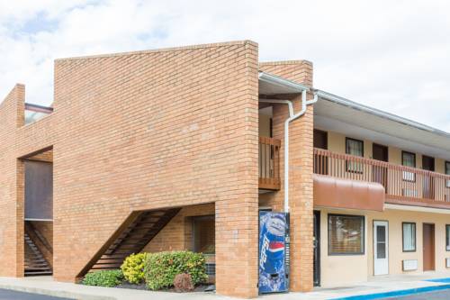 Imagen de la habitación del Hotel Red Roof Inn Edgewood. Foto 2