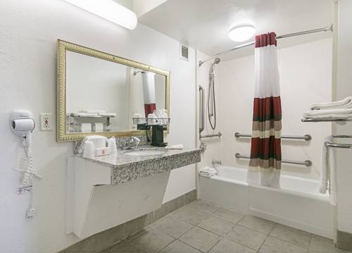 Imagen de la habitación del Hotel Red Roof Inn Forsyth. Foto 12