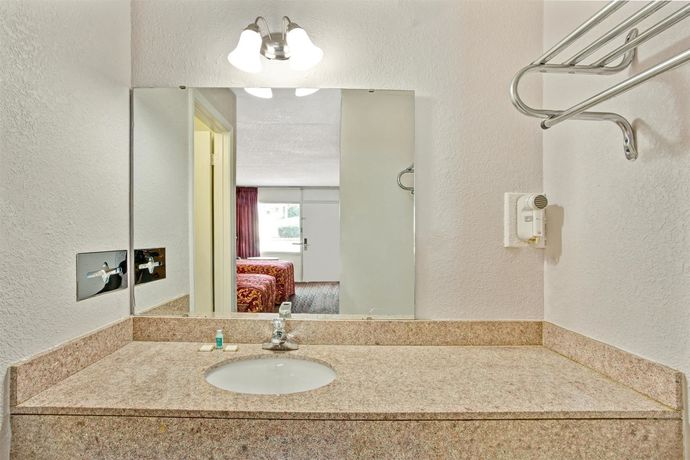 Imagen de la habitación del Hotel Red Roof Inn Fredericksburg North. Foto 5