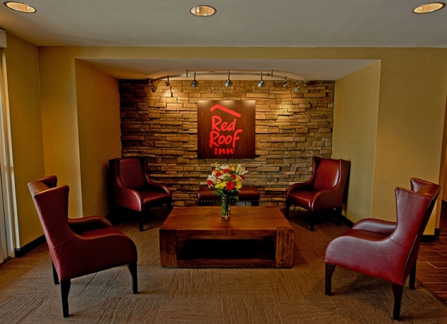 Imagen de los interiores del Hotel Red Roof Inn Garden City - Long Island. Foto 16
