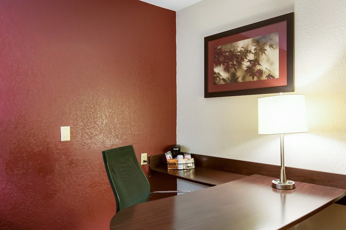Imagen de la habitación del Hotel Red Roof Inn Grand Rapids Airport. Foto 5
