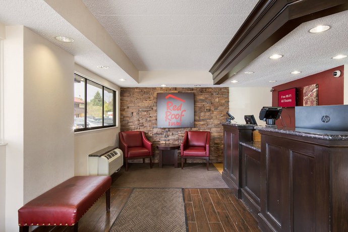 Imagen de los interiores del Hotel Red Roof Inn Grand Rapids Airport. Foto 16