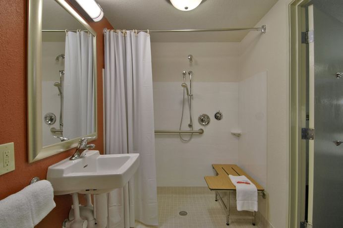 Imagen de la habitación del Hotel Red Roof Inn Greensboro Airport. Foto 9