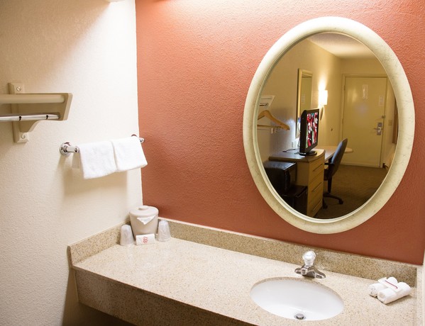 Imagen de la habitación del Hotel Red Roof Inn Greensboro Coliseum. Foto 14