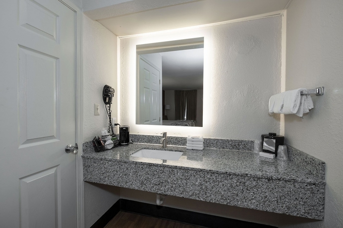 Imagen de la habitación del Hotel Red Roof Inn Gulf Shores. Foto 13