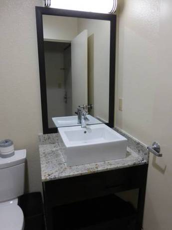 Imagen de la habitación del Hotel Red Roof Inn Hayward. Foto 4