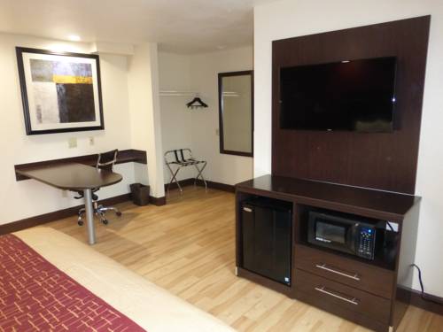 Imagen de la habitación del Hotel Red Roof Inn Hayward. Foto 6