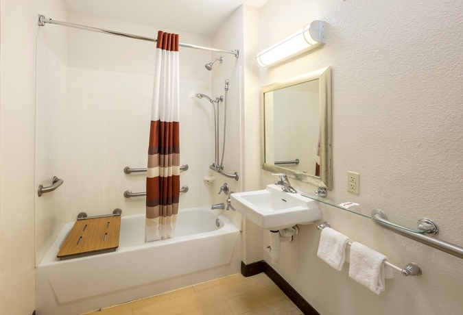 Imagen de la habitación del Hotel Red Roof Inn Jacksonville Airport. Foto 8