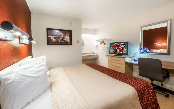 Imagen de la habitación del Hotel Red Roof Inn Jacksonville Airport. Foto 11