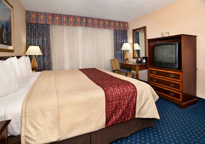 Imagen de los exteriores del Hotel Red Roof Inn Knoxville Central - Papermill Road. Foto 9