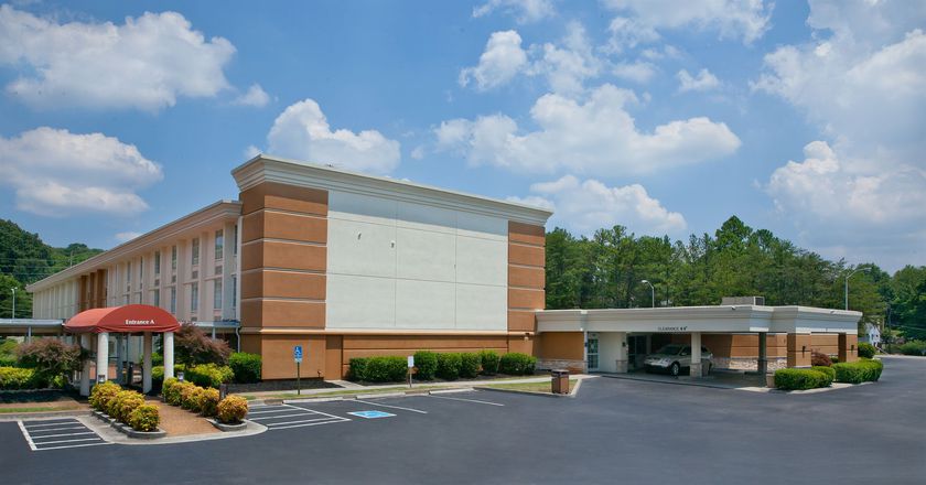 Imagen de la piscina del Hotel Red Roof Inn Knoxville Central - Papermill Road. Foto 14