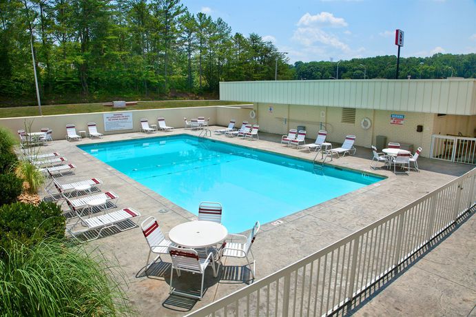 Imagen del bar/restaurante del Hotel Red Roof Inn Knoxville Central - Papermill Road. Foto 2