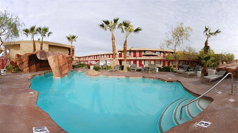 Imagen de la piscina del Hotel Red Roof Inn Las Vegas. Foto 14