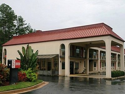 Imagen de los exteriores del Hotel Red Roof Inn Macon 260. Foto 3