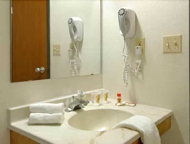 Imagen de la habitación del Hotel Red Roof Inn Mansfield. Foto 4