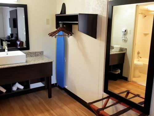Imagen de la habitación del Hotel Red Roof Inn Marion. Foto 6