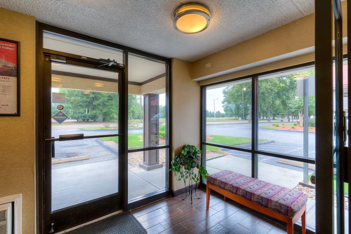 Imagen de los interiores del Hotel Red Roof Inn Memphis East. Foto 16
