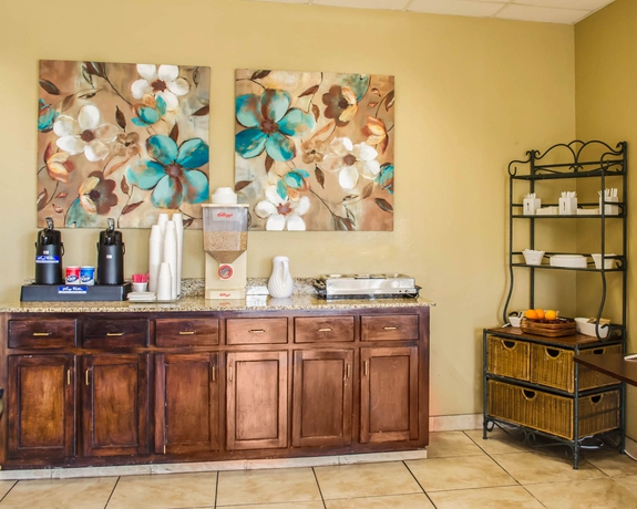 Imagen del bar/restaurante del Hotel Red Roof Inn Mobile North - Saraland. Foto 3