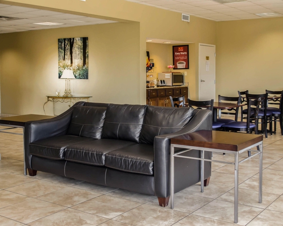 Imagen de los interiores del Hotel Red Roof Inn Mobile North - Saraland. Foto 11