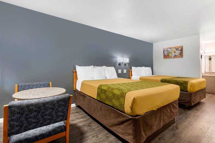 Imagen de la habitación del Hotel Red Roof Inn Nacogdoches. Foto 8