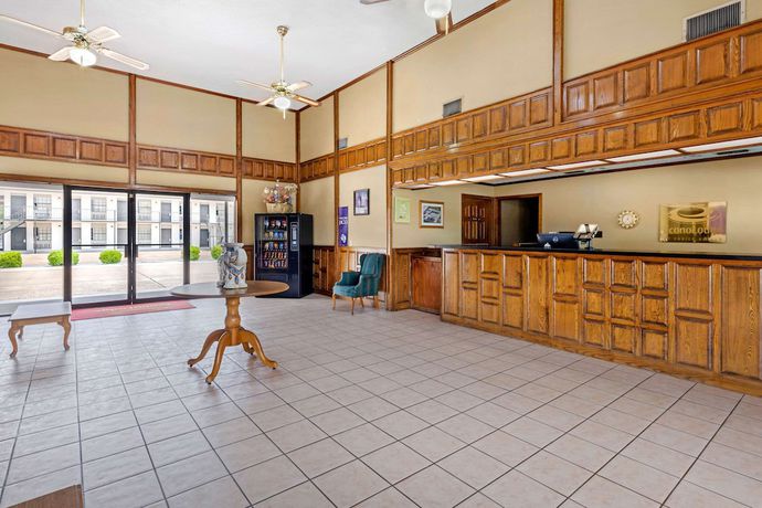 Imagen de los interiores del Hotel Red Roof Inn Nacogdoches. Foto 16