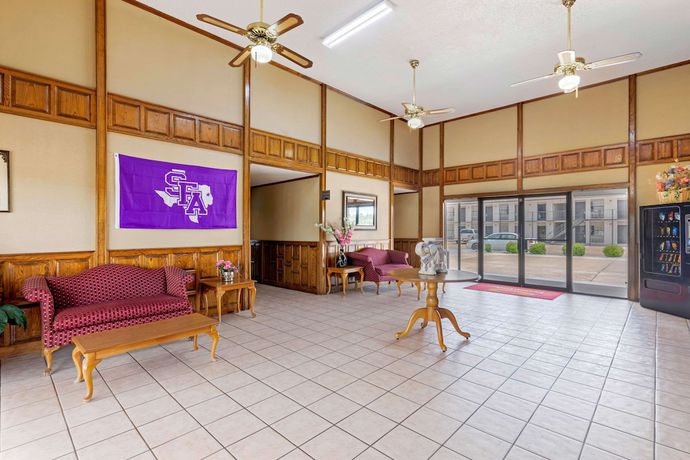 Imagen de los interiores del Hotel Red Roof Inn Nacogdoches. Foto 17