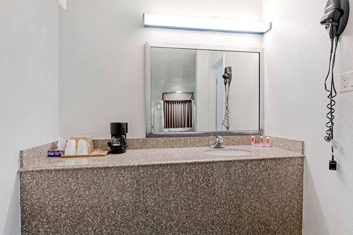 Imagen de la habitación del Hotel Red Roof Inn Nacogdoches. Foto 11