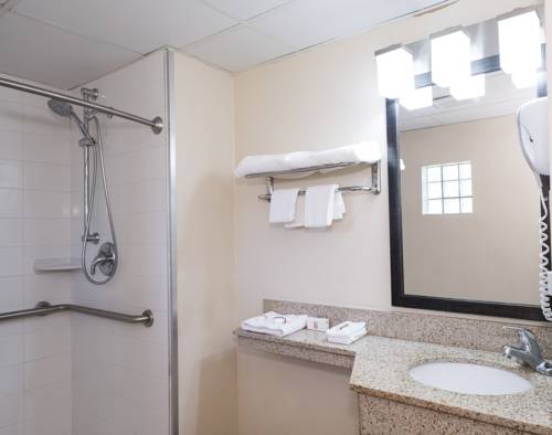Imagen de la habitación del Hotel Red Roof Inn Neptune - Jersey Shore. Foto 4
