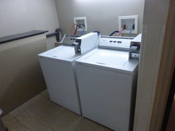 Imagen de los interiores del Hotel Red Roof Inn New Orleans Airport. Foto 9
