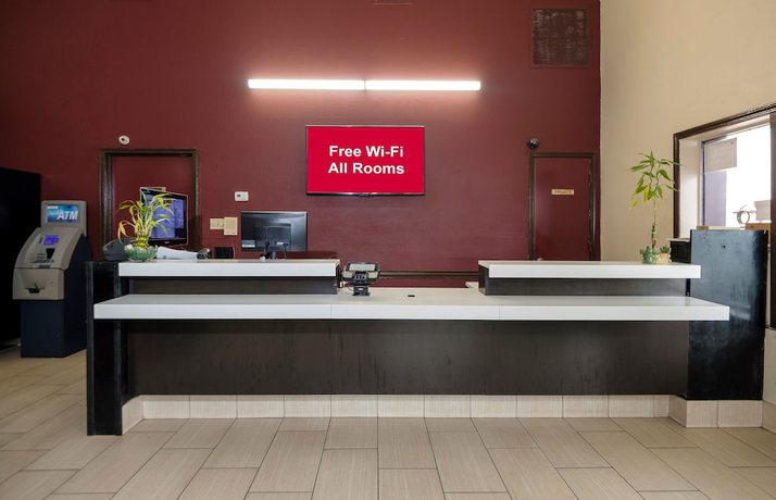Imagen de los interiores del Hotel Red Roof Inn New Orleans - Westbank. Foto 18
