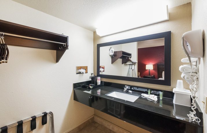 Imagen de la habitación del Hotel Red Roof Inn Oklahoma Airport &ndash; I-40 W/Fairgrounds. Foto 13