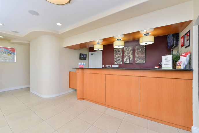 Imagen de los interiores del Hotel Red Roof Inn Orlando South - Florida Mall. Foto 15