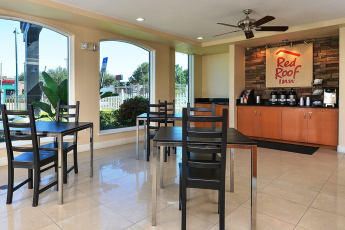 Imagen del bar/restaurante del Hotel Red Roof Inn Orlando South - Florida Mall. Foto 5