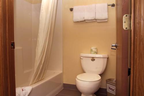 Imagen de la habitación del Hotel Red Roof Inn Osage Beach - Lake Of The Ozarks. Foto 6
