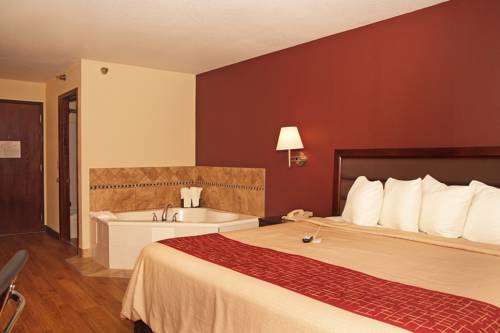 Imagen de la habitación del Hotel Red Roof Inn Osage Beach - Lake Of The Ozarks. Foto 12