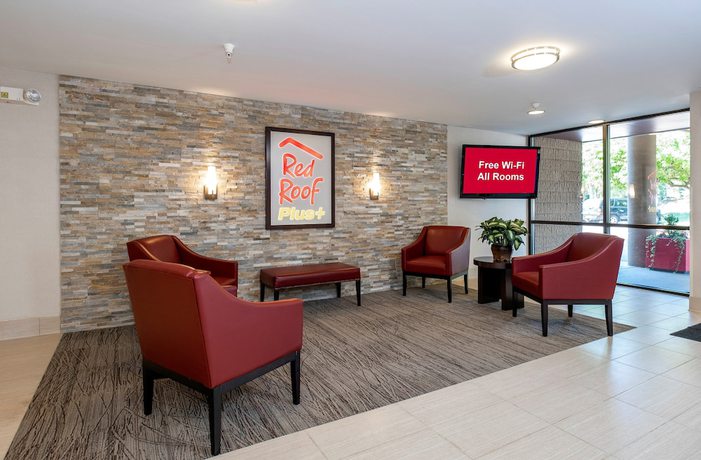 Imagen de los interiores del Hotel Red Roof Inn PLUS+ Boston - Mansfield/ Foxboro. Foto 19