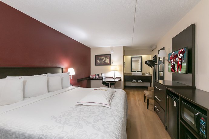 Imagen de la habitación del Hotel Red Roof Inn PLUS+ Chicago - Naperville. Foto 11