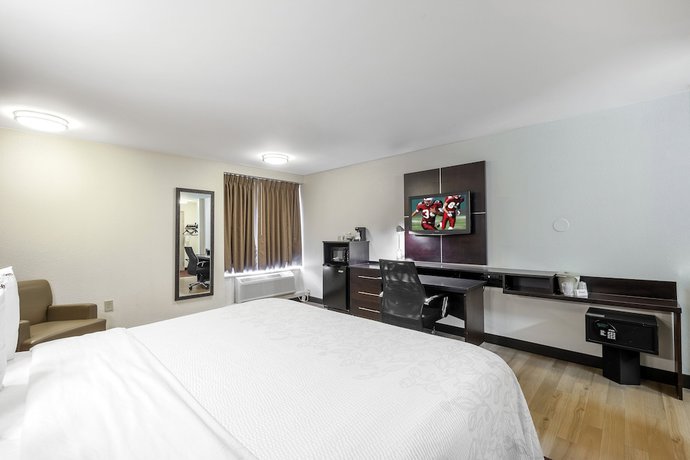 Imagen de la habitación del Hotel Red Roof Inn PLUS+ Columbus Downtown-Convention Center. Foto 16