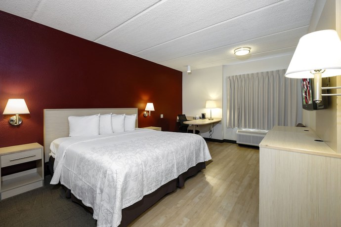 Imagen de la habitación del Hotel Red Roof Inn PLUS+ Gainesville. Foto 3