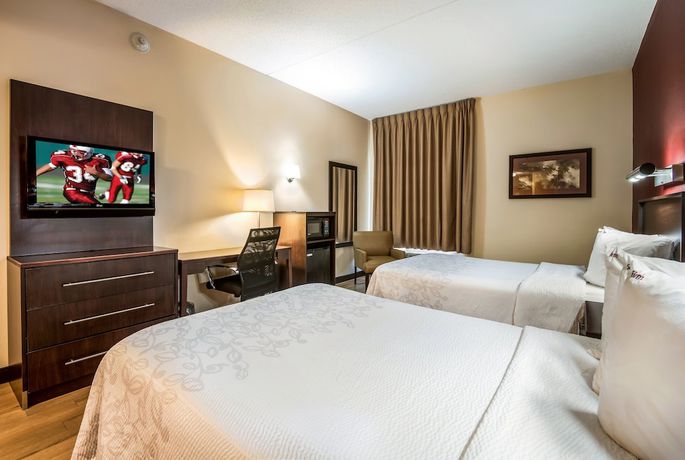 Imagen de la habitación del Hotel Red Roof Inn PLUS+ Raleigh Downtown &ndash; NCSU/Conv Center. Foto 3