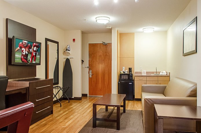 Imagen de la habitación del Hotel Red Roof Inn PLUS+ Raleigh Downtown &ndash; NCSU/Conv Center. Foto 9