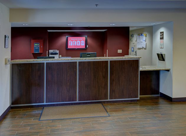 Imagen de los interiores del Hotel Red Roof Inn PLUS+ Raleigh Downtown &ndash; NCSU/Conv Center. Foto 20